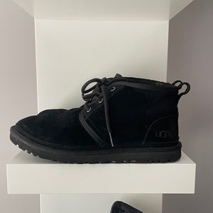 Black Uggs